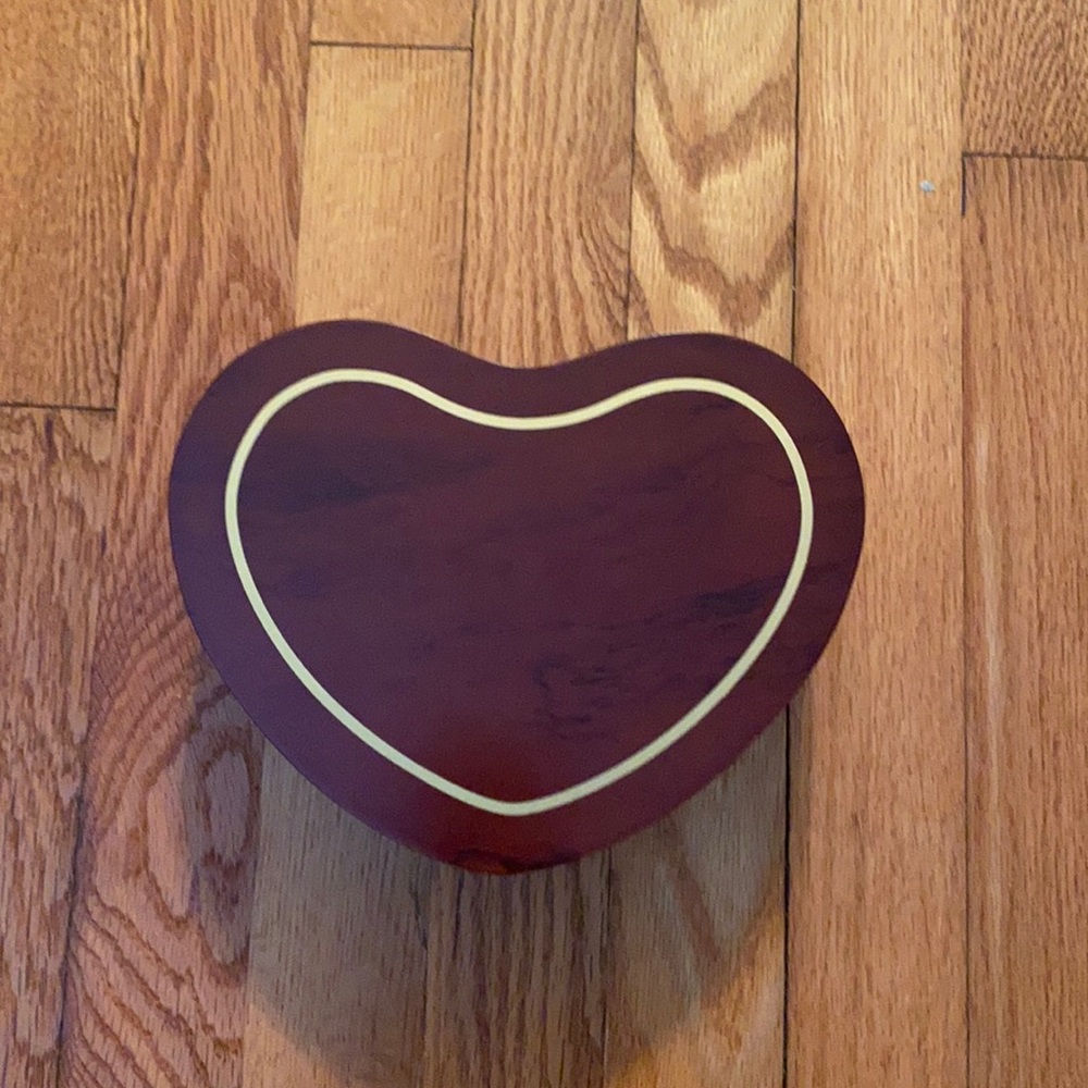 Lenox Wooden Jewelry Box *New in box*